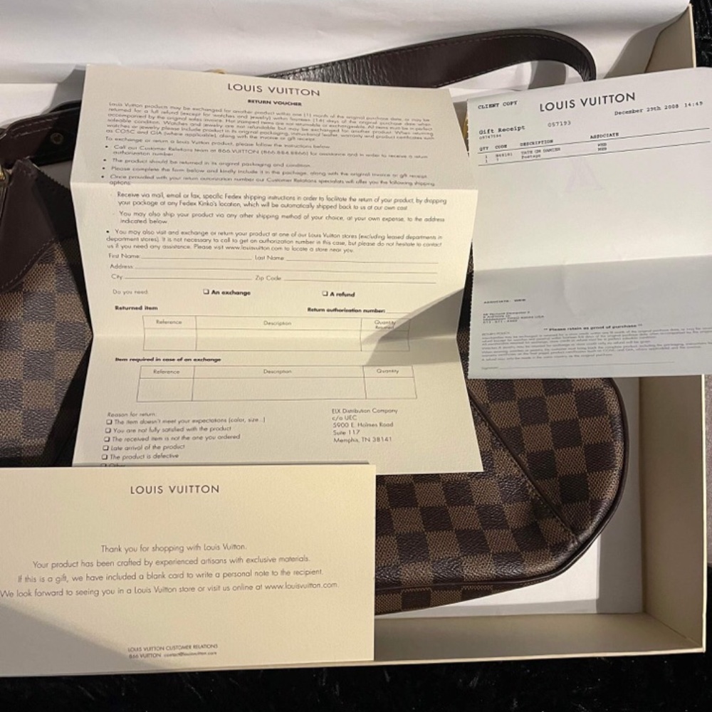 Louis Vuitton - Picture 8 of 9